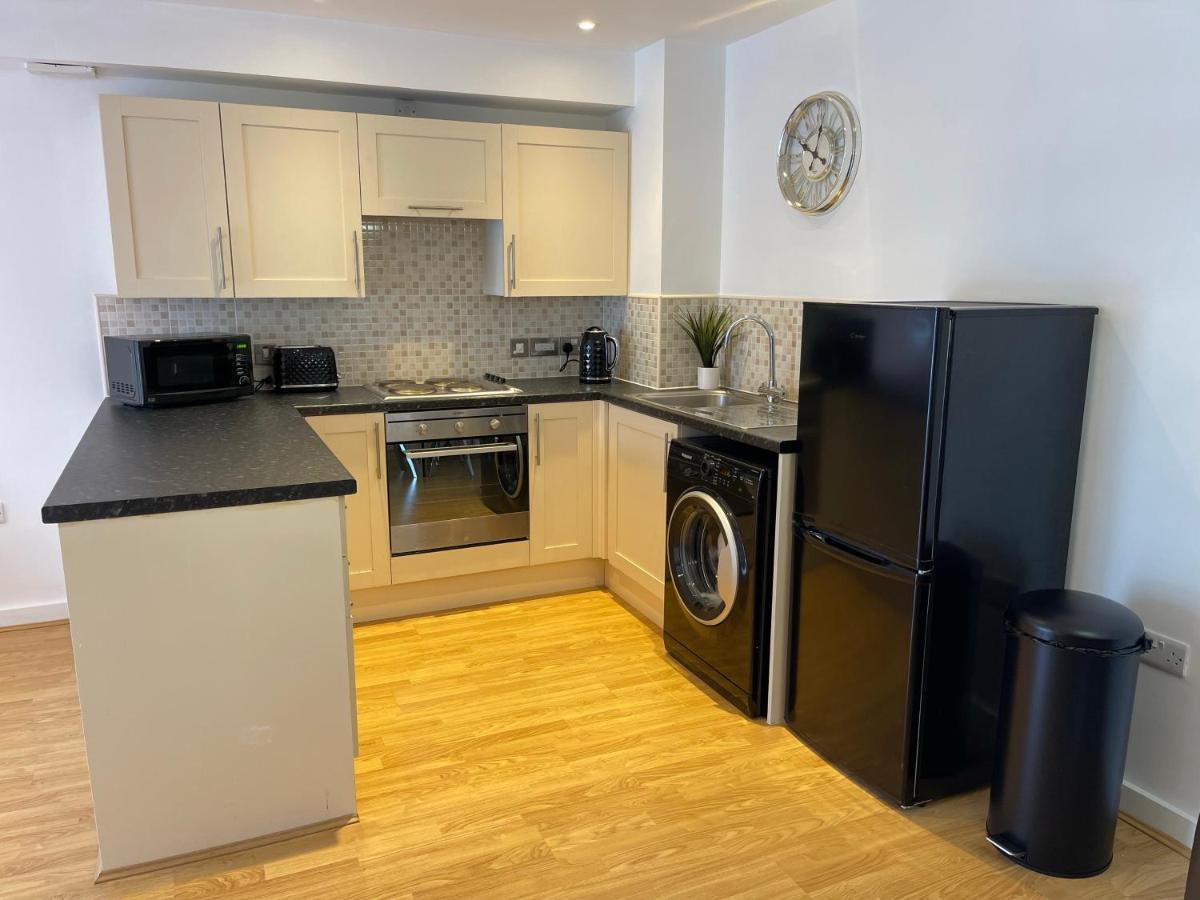 Moda Wigan - Stylish 2 Bed Apartment Central Wigan Exterior foto