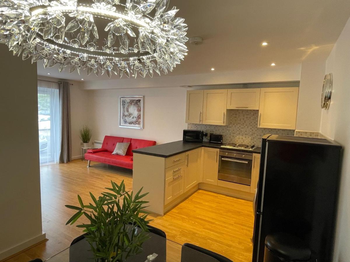 Moda Wigan - Stylish 2 Bed Apartment Central Wigan Exterior foto